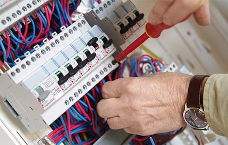 découvrez nos services de rénovation électrique pour moderniser et sécuriser votre habitation. profitez d'installations conformes aux normes tout en améliorant votre confort et votre efficacité énergétique. contactez-nous pour un devis personnalisé !