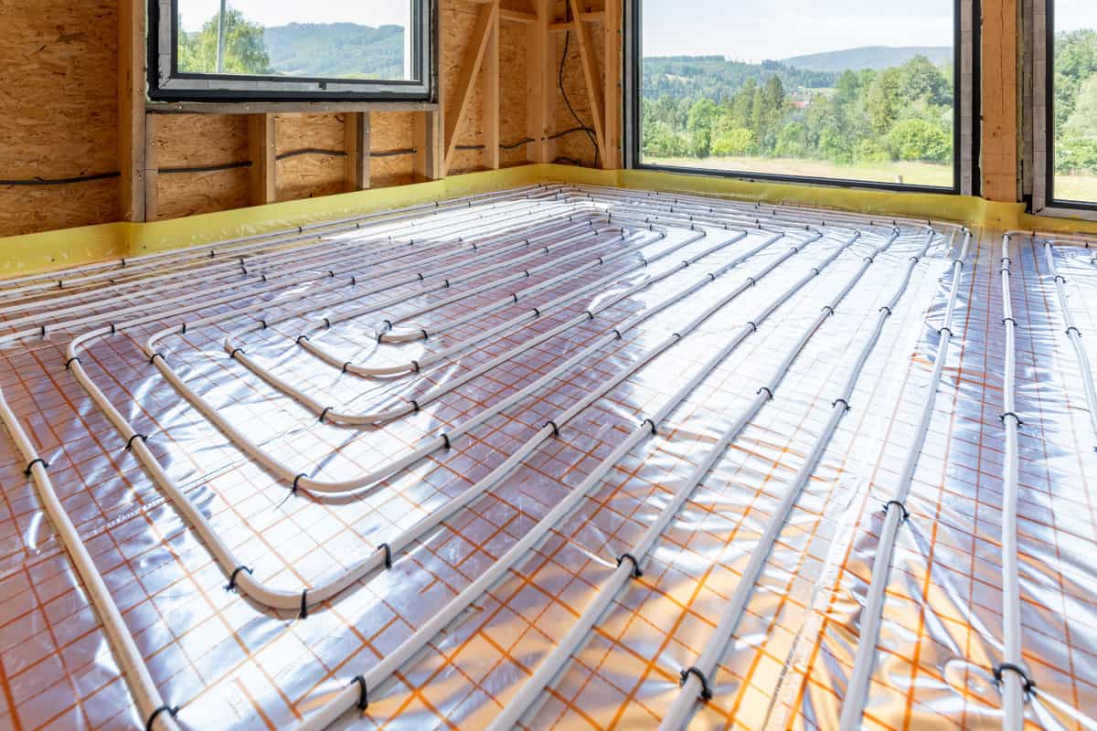 découvrez tout sur le coût du chauffage au sol pour une maison neuve : prix au m², facteurs à considérer, conseils pour optimiser votre budget et bénéfices de cette solution de chauffage confortable et économique.